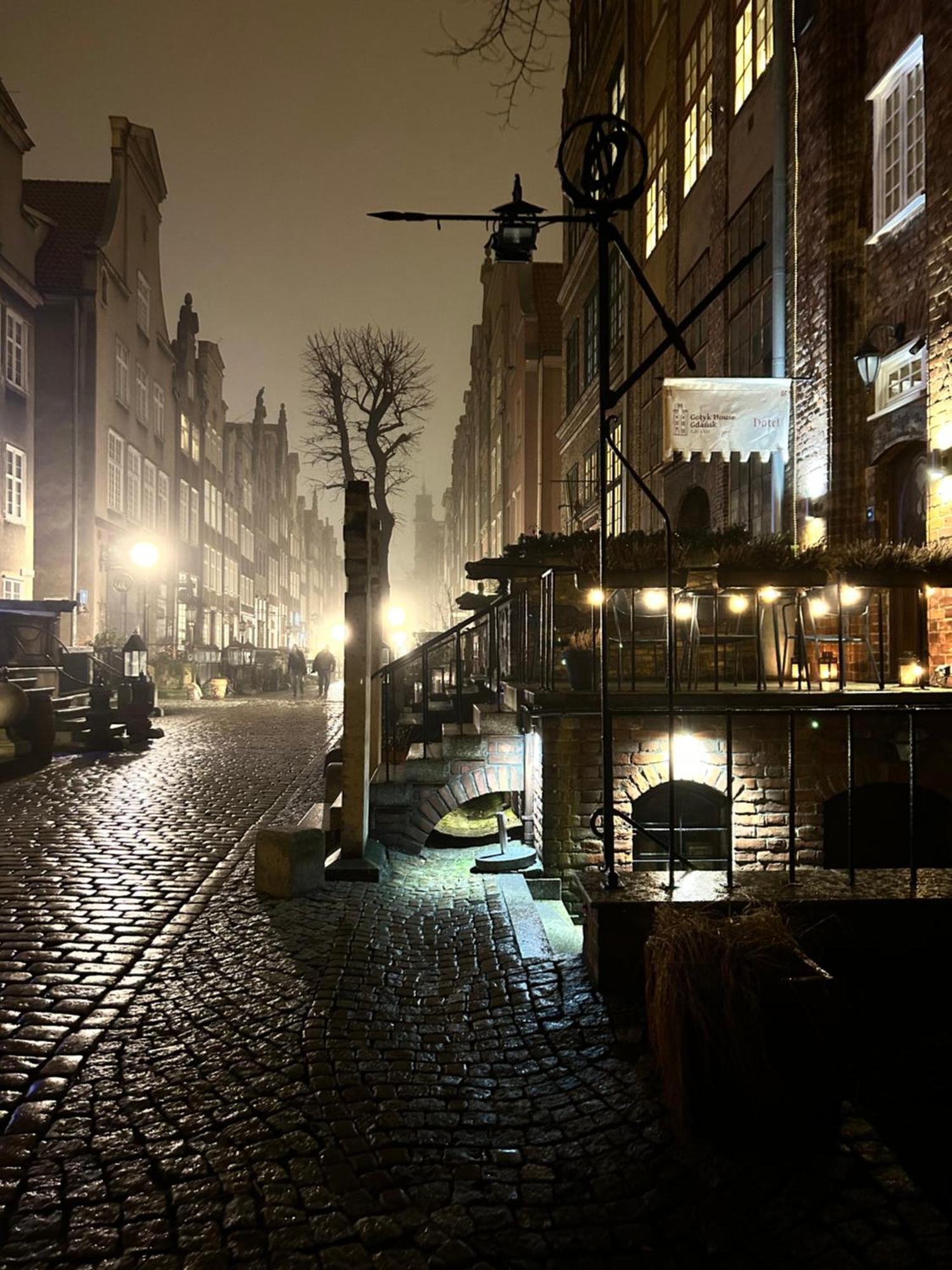 Baltic Gdansk Old Town Aparthotel Exterior photo