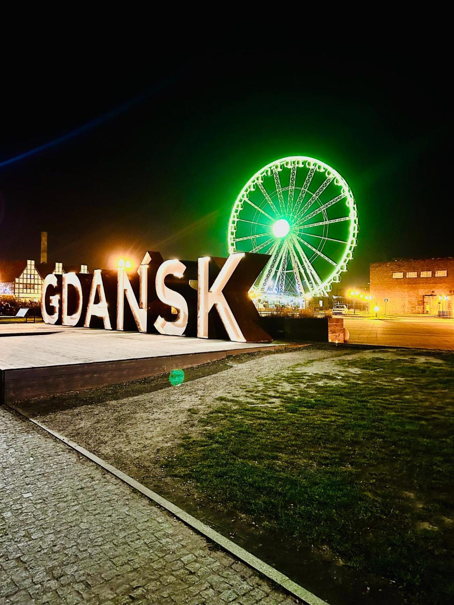Baltic Gdansk Old Town Aparthotel Exterior photo