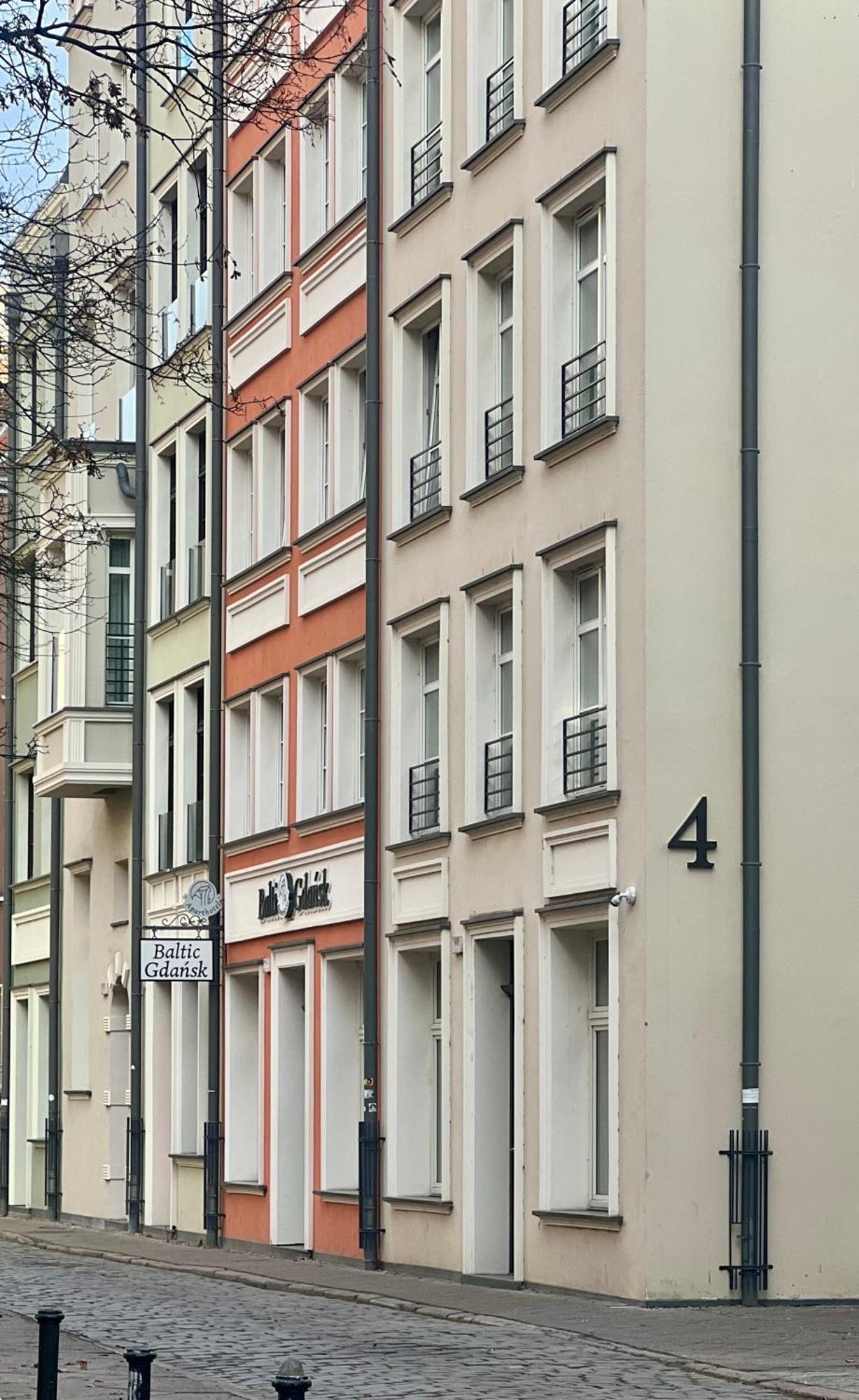 Baltic Gdansk Old Town Aparthotel Exterior photo