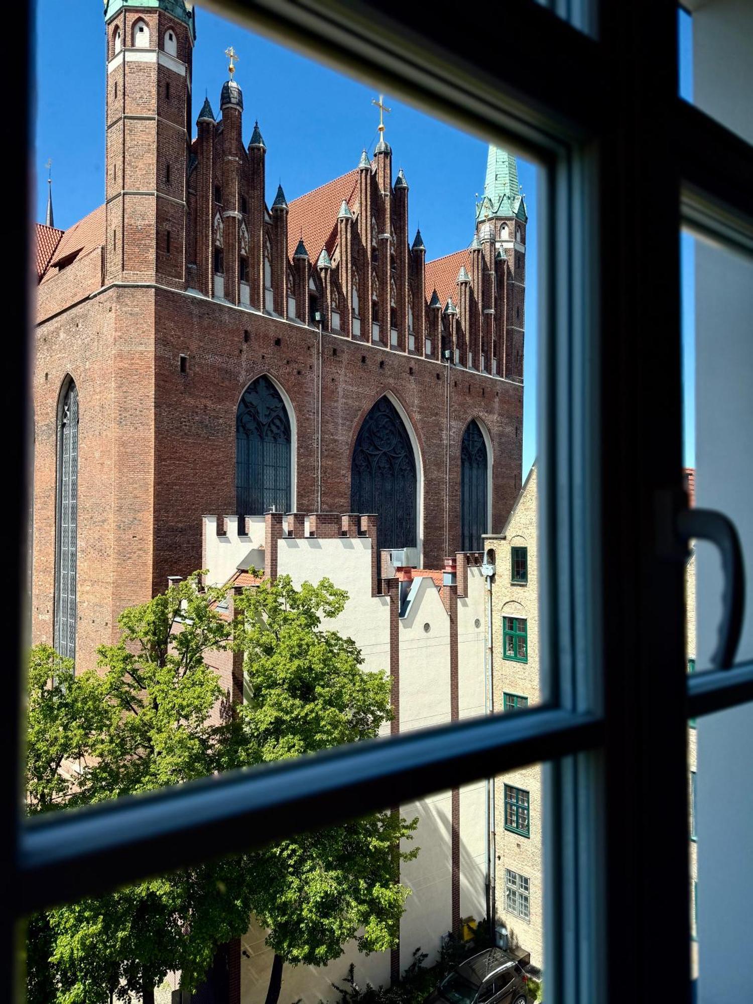 Baltic Gdansk Old Town Aparthotel Exterior photo